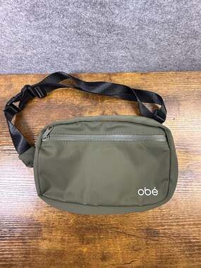 Obé Fitness Green Waist Pack Belt Bag Fanny Pack